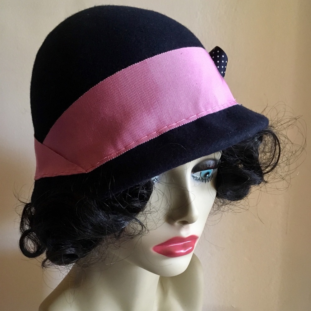 Nocera & Co Couture hat navy blue/pink feathers
